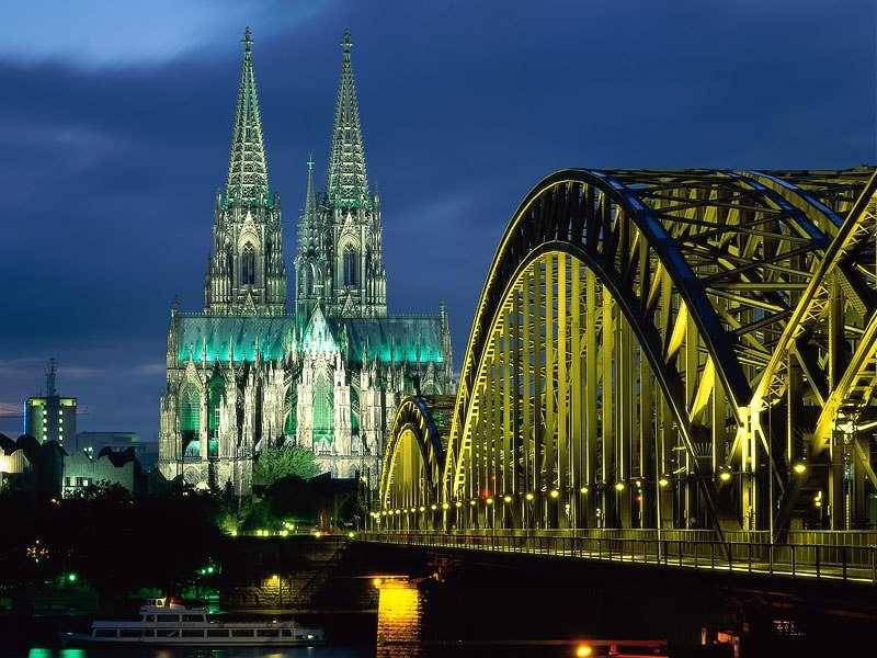 Cologne Cathedral and Hohenzollern Bridge, Cologne, Germany.jpg