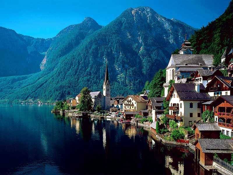 Hallstatt, Austria.jpg