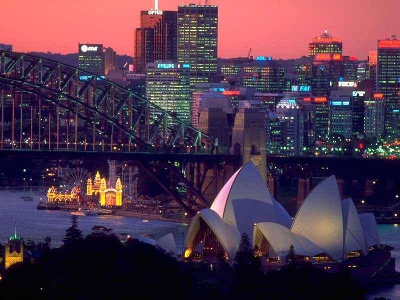 Skyline of Sydney, Australia.jpg